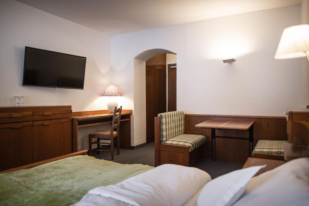 Hotel Muehlwald Ngoại thất bức ảnh
